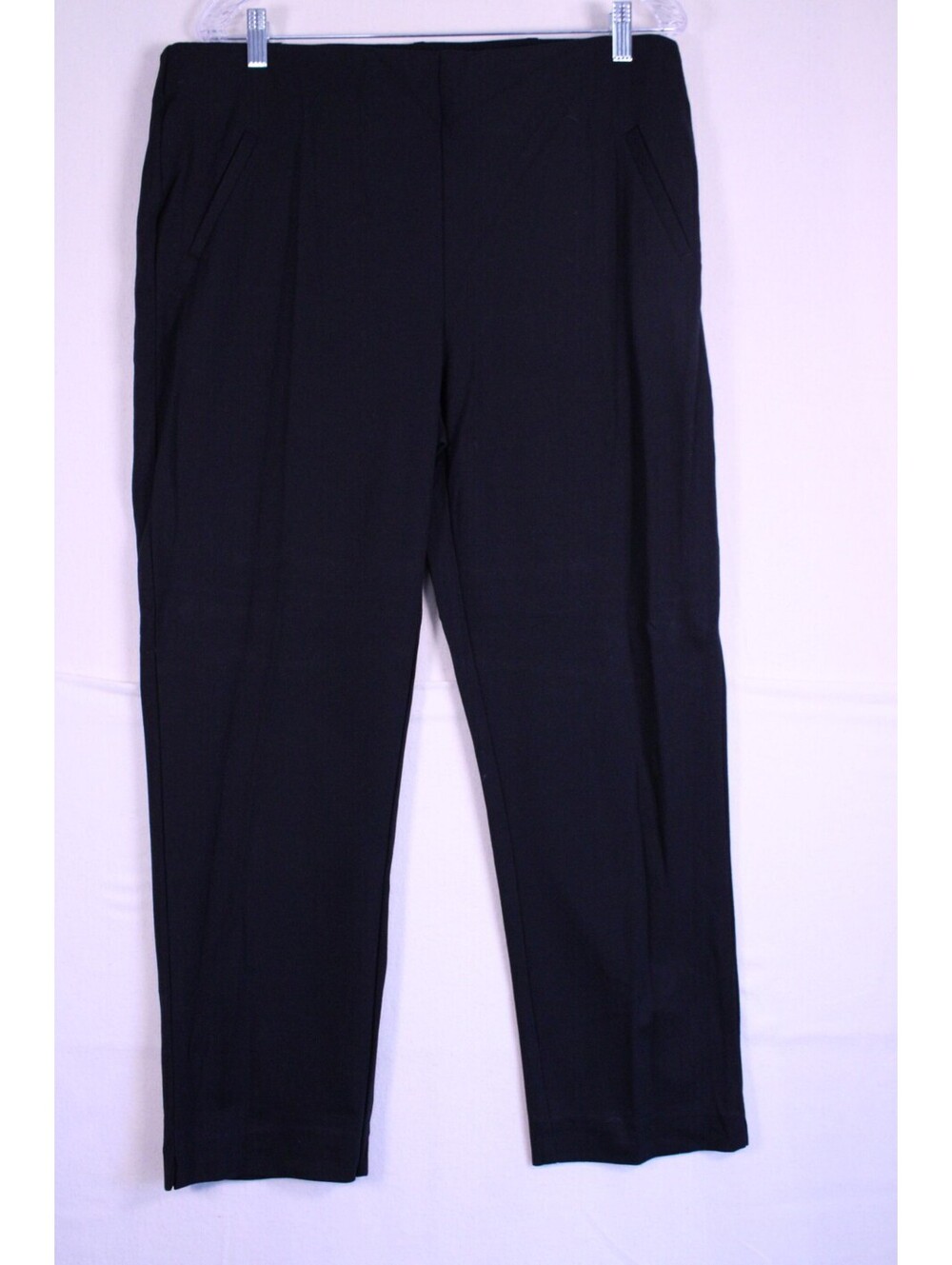 Chico's Fabulously Slimming Pull On Ankle Pants Black Size 2.5 Regular (US 14)